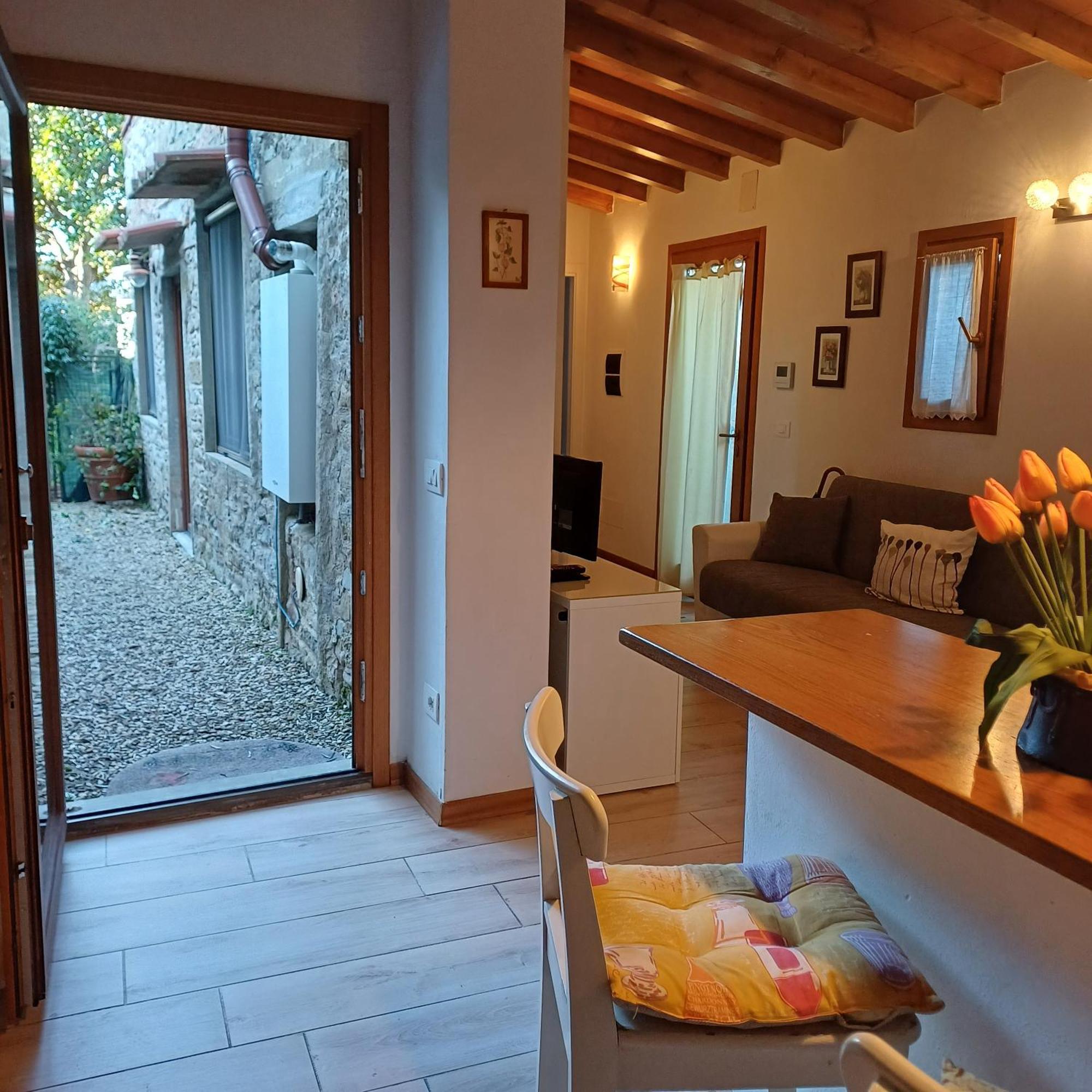 Casa Vacanze Ada フィエーゾレ エクステリア 写真